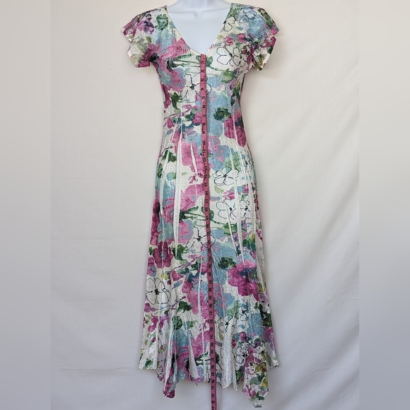 KOMAROV | White & Floral Long Crinkle Dress with Cap Flutter Sleeves, Size S - Picture 16 of 16